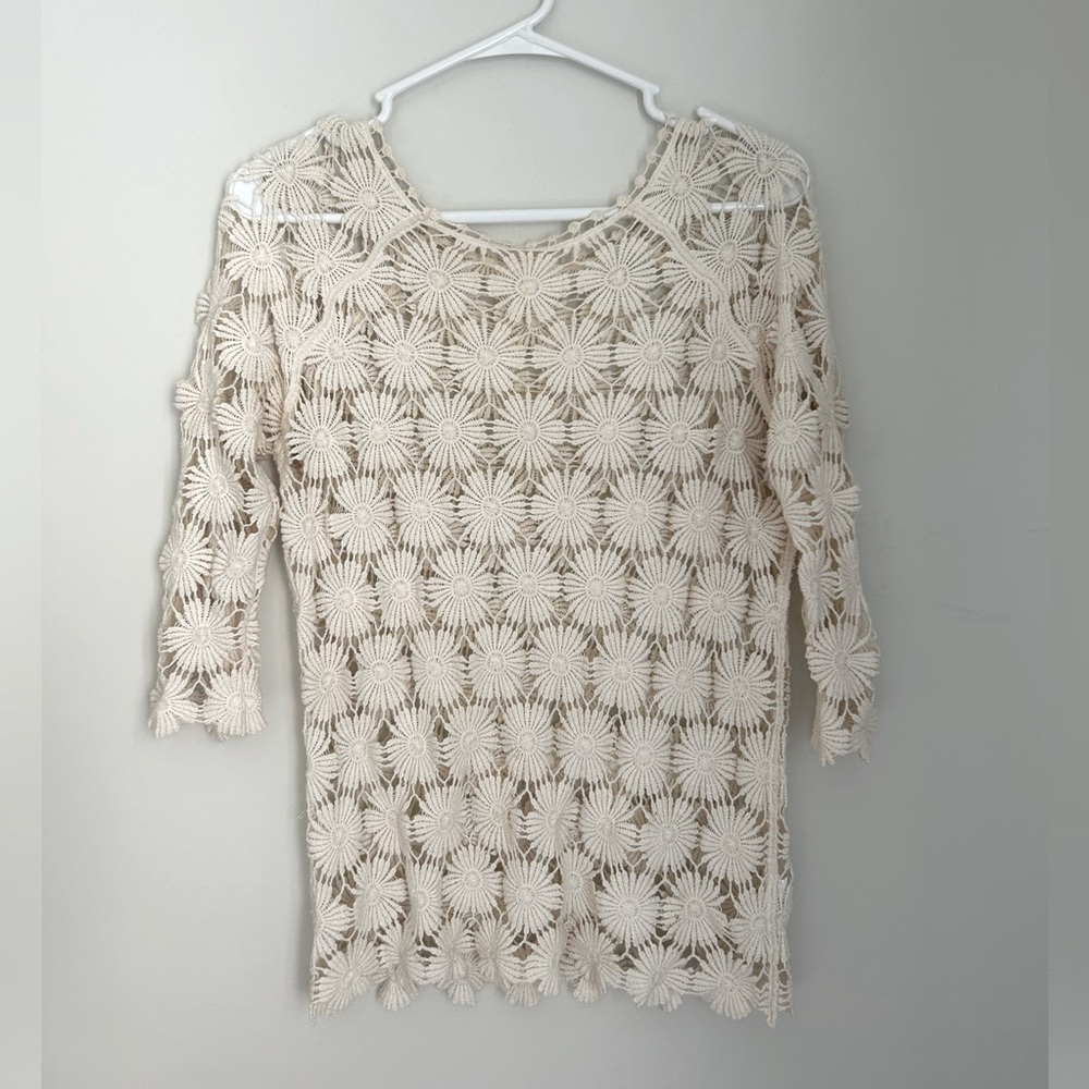 Xhilaration daisy long sleeve top
